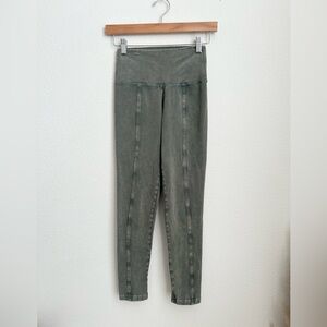 Offline by Aerie 7/8 Green Leggings - Small